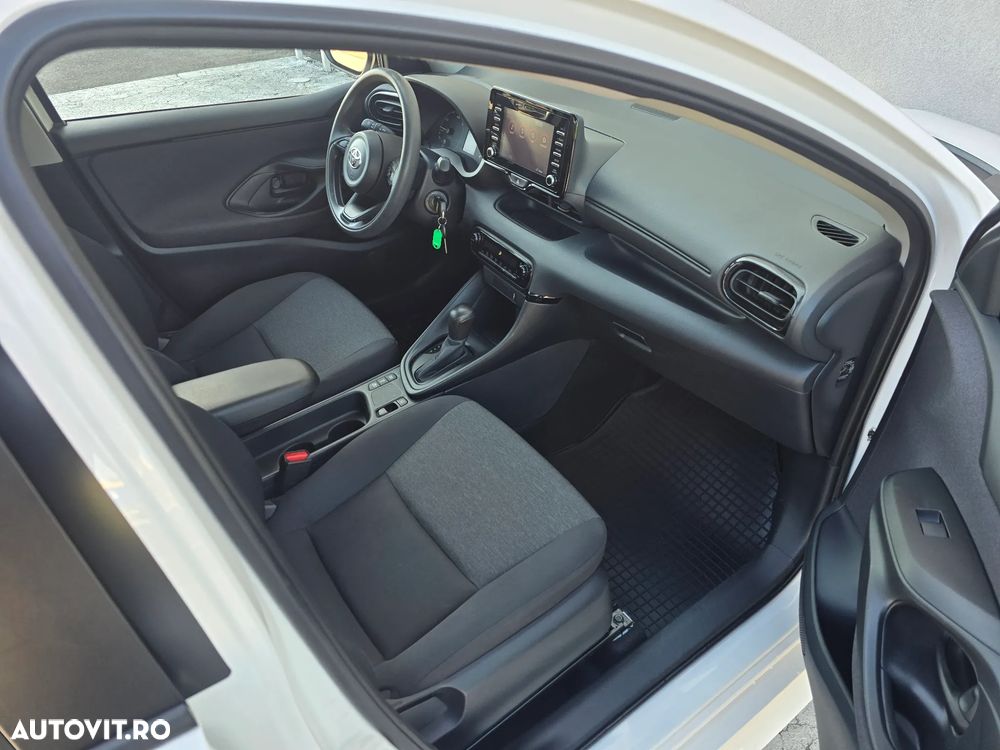 Toyota Yaris - 21