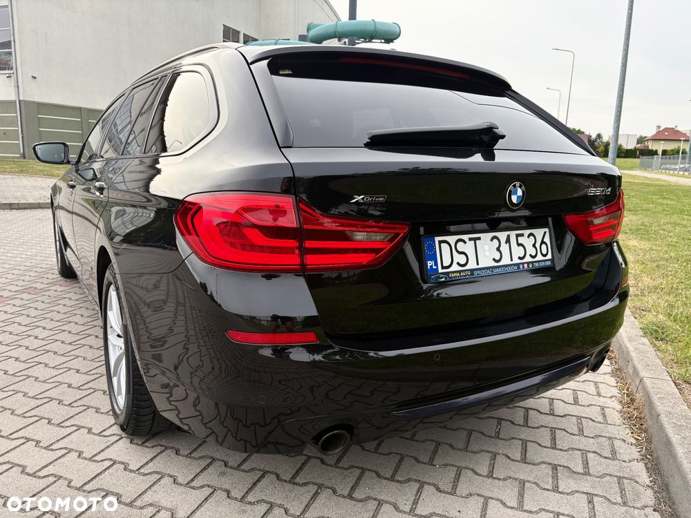 BMW Seria 5 520d xDrive Luxury Line sport - 27