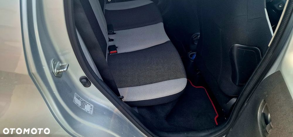 Toyota Aygo - 10
