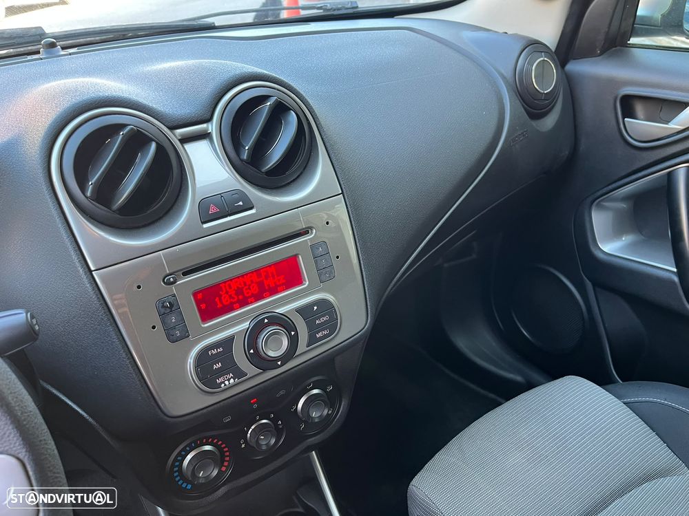 Alfa Romeo MiTo 1.3 JTD Distinctive - 10