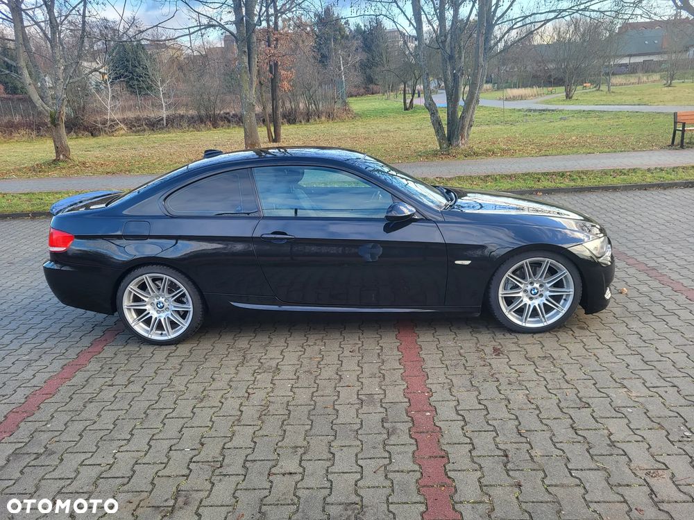 BMW Seria 3 325d - 4