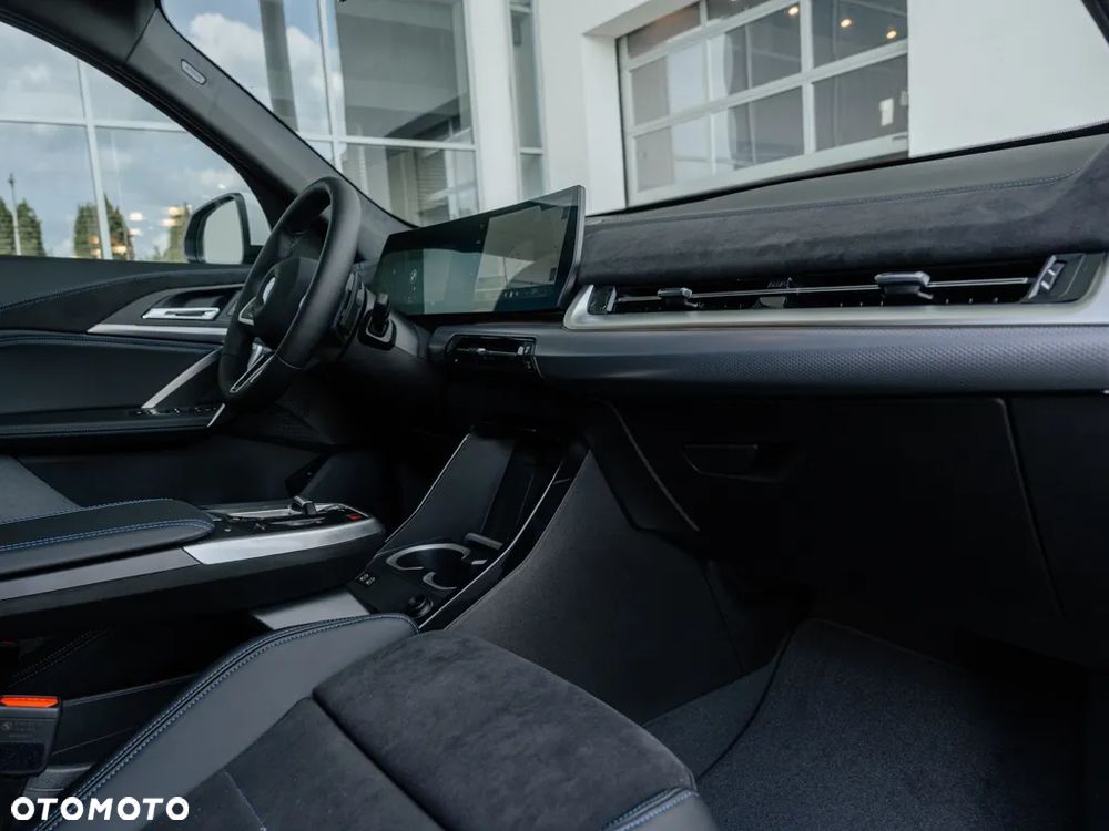 BMW X1 sDrive18d - 9