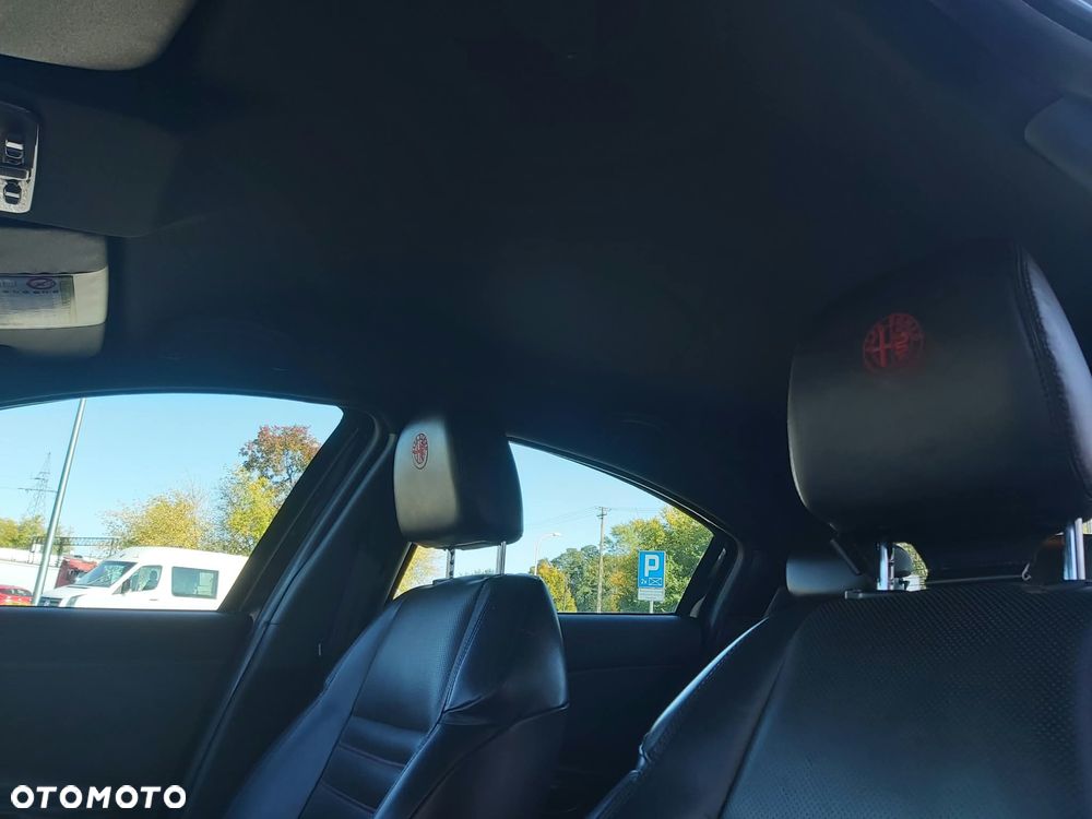 Alfa Romeo Giulietta 2.0 JTDM 16V - 25