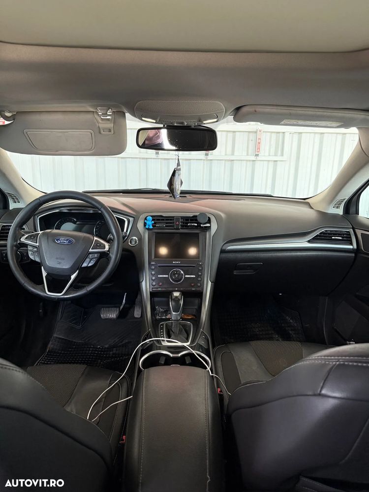 Ford Mondeo 2.0 TDCI PowerShift Titanium - 6