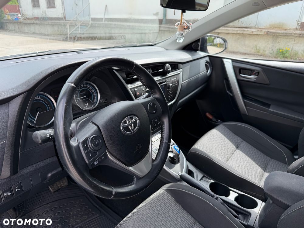 Toyota Auris - 11