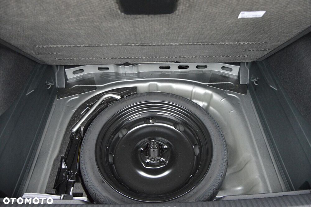 Volkswagen T-Roc 1.5 eTSI Life DSG - 27