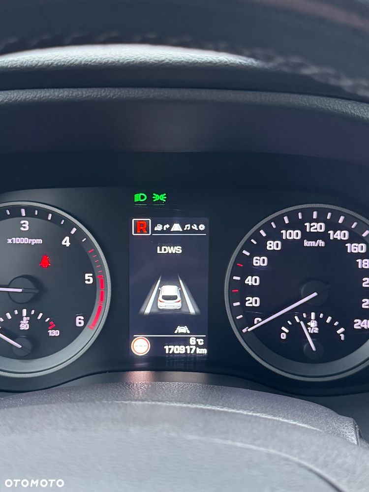 Hyundai Tucson 2.0 CRDI Premium 4WD - 27