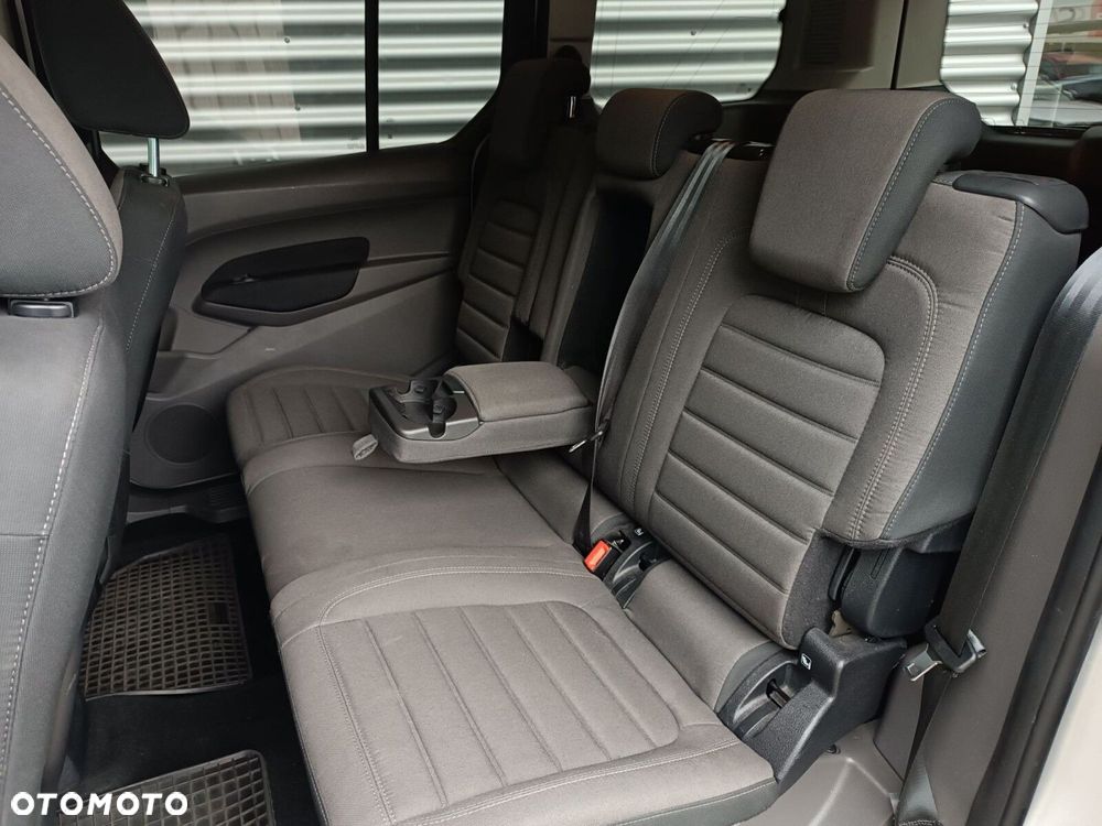 Ford Tourneo Connect Grand - 31