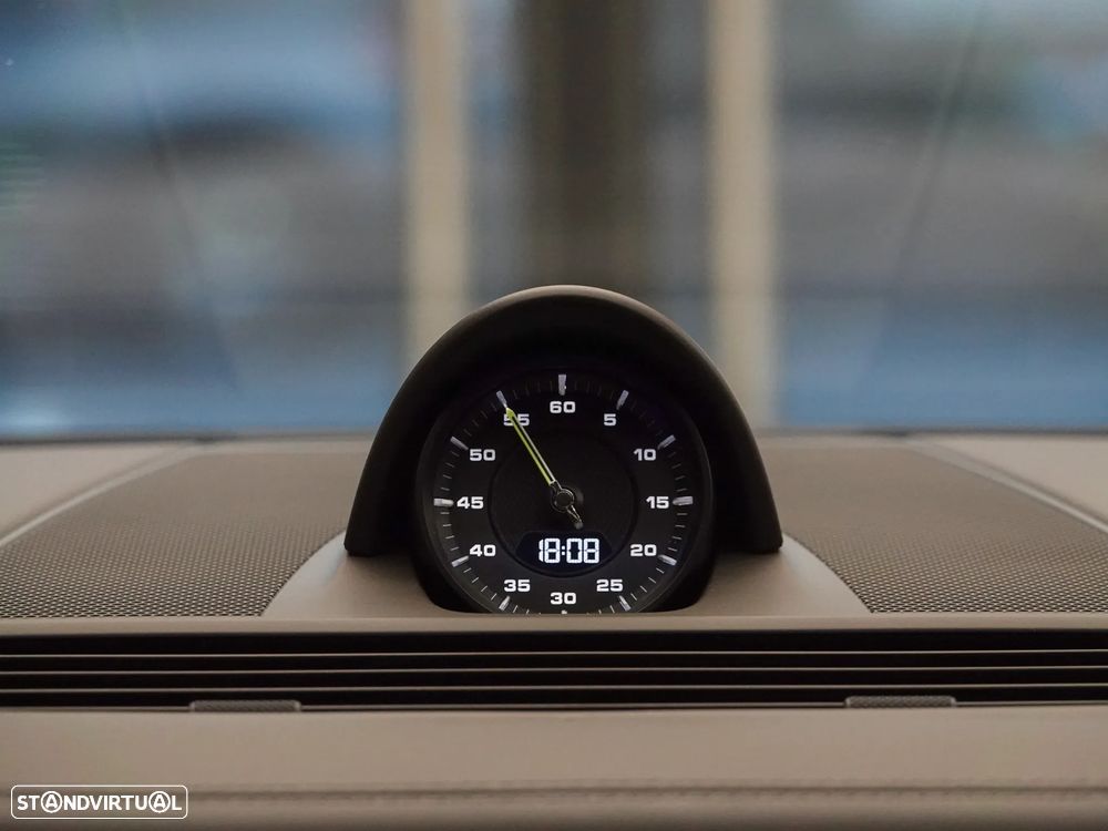 Porsche Panamera 4 E-Hybrid Platinum Edition com PDLS - 37