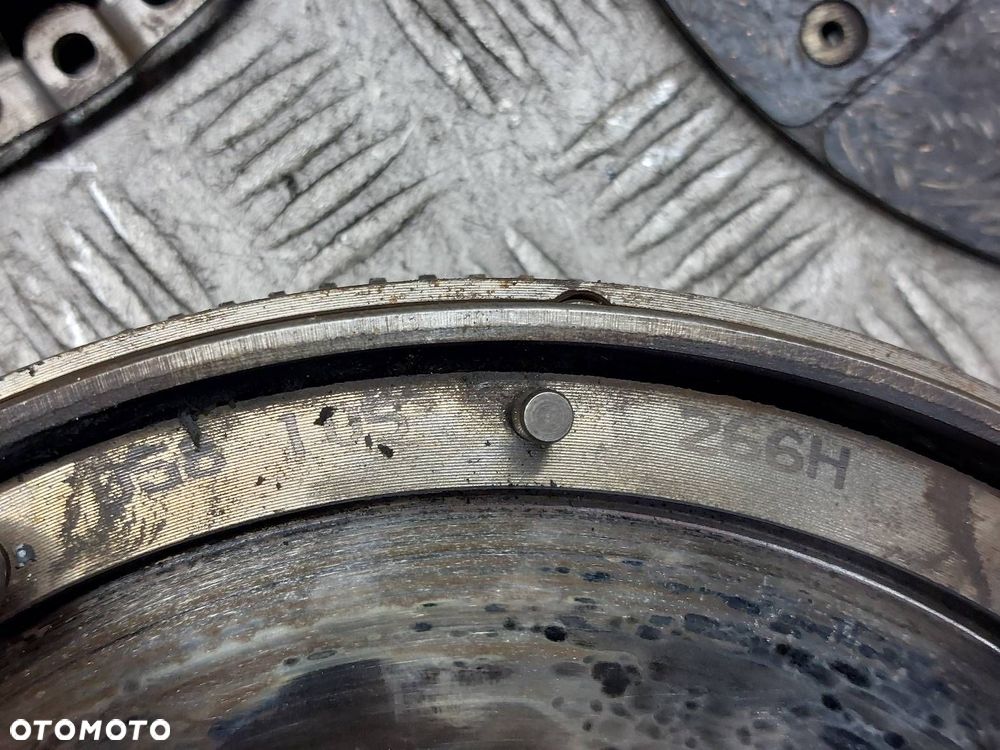 KOŁO DWUMASOWE + TARCZA + DOCISK + ŁOŻYSKO OPOROWE AUDI A4 B6 058105266H - 6