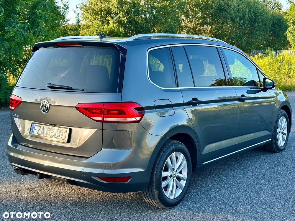 Volkswagen Touran 2.0 TDI BMT Highline DSG - 10