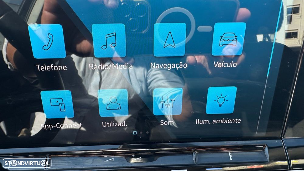 VW Golf Variant 1.0 eTSI Life DSG - 21