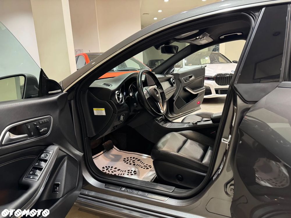 Mercedes-Benz CLA - 22