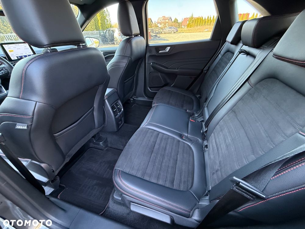 Ford Kuga 2.0 EcoBlue Hybrid ST-LINE X - 27