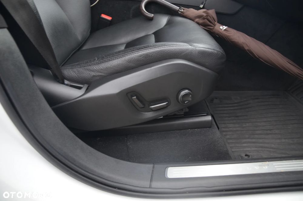 Volvo XC 90 T6 AWD Momentum - 26