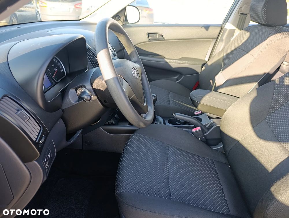 Hyundai i30 1.6 CRDi Classic - 12