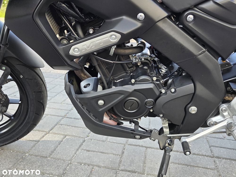 Yamaha MT - 33