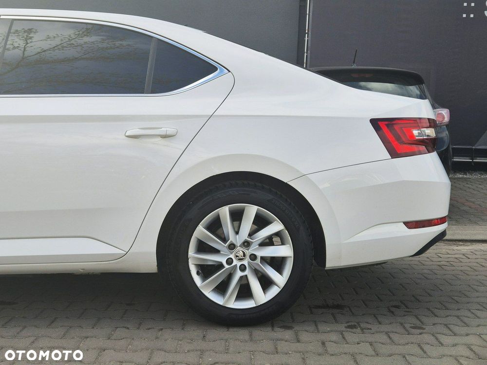 Skoda Superb 1.4 TSI ACT Ambition DSG - 14