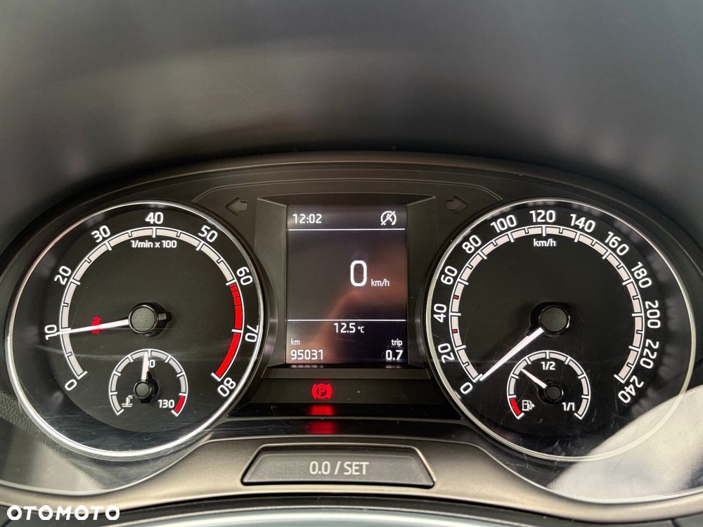 Skoda Fabia - 18