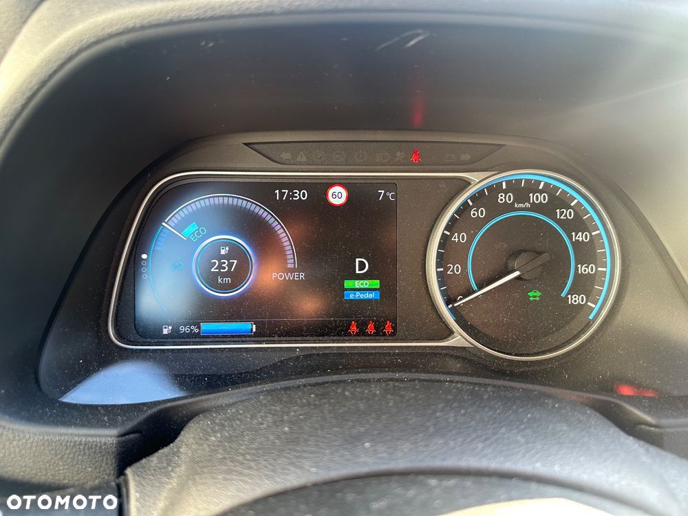 Nissan Leaf 40kWh Acenta - 14