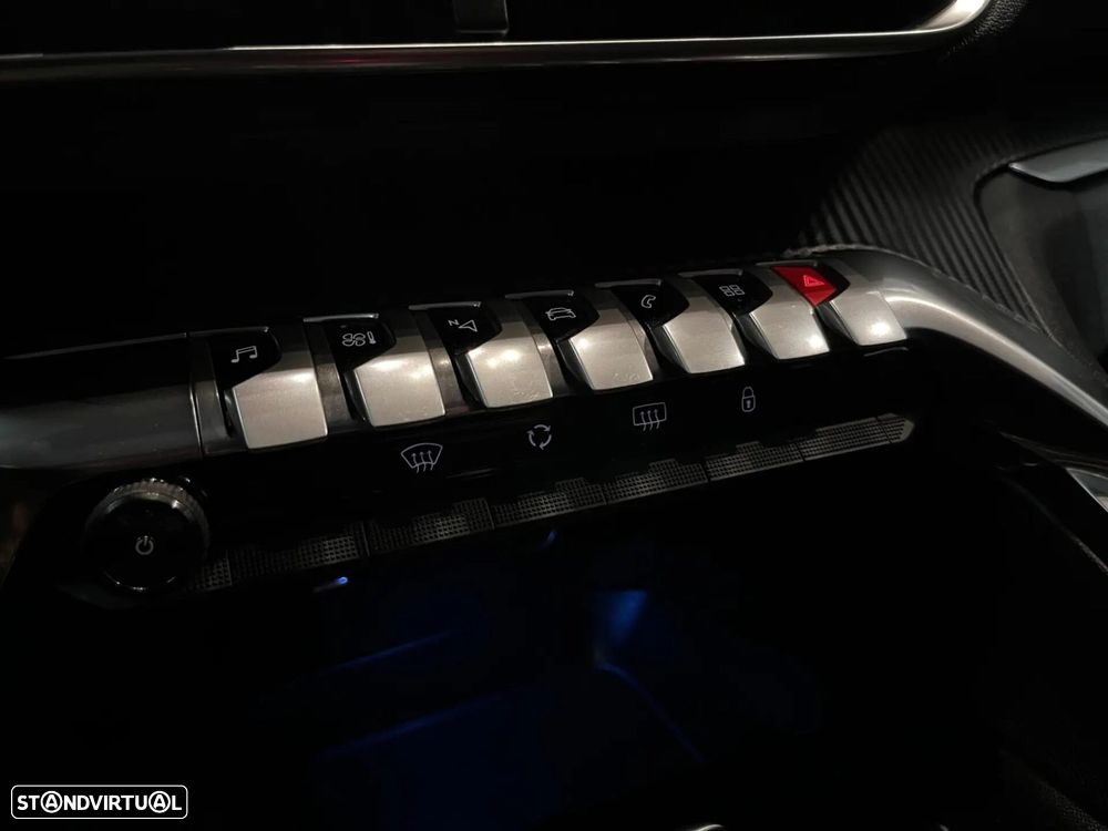 Peugeot 3008 BlueHDi 130 Stop & Start EAT8 Active - 15