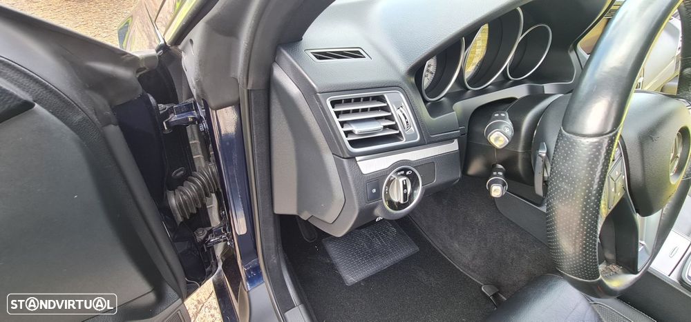 Mercedes-Benz E 220 CDI BlueEfficiency Auto - 36