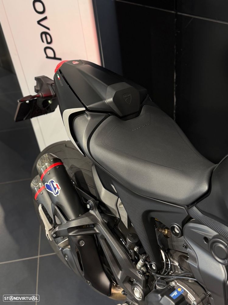 Ducati Monster - 4