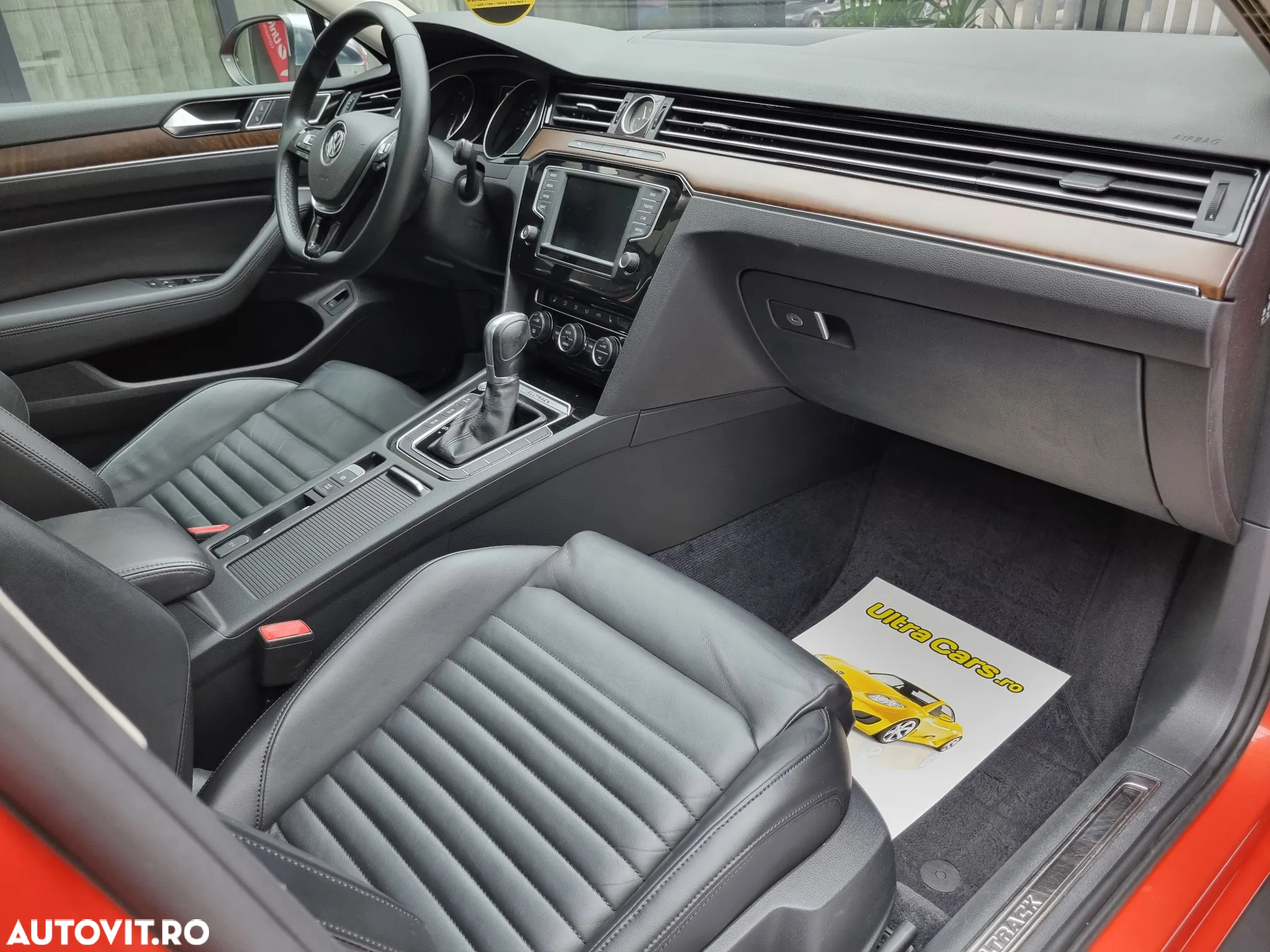 Volkswagen Passat Variant 2.0 TDI SCR DSG 4Motion Alltrack - 15