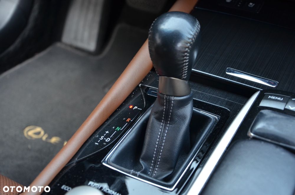 Lexus GS 300h Elegance - 22