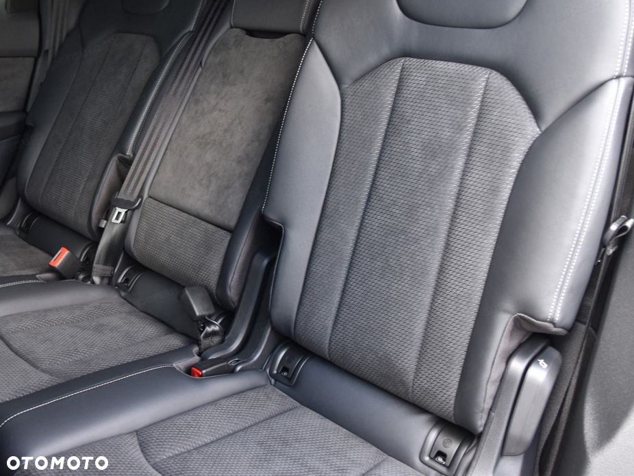Audi Q7 - 9