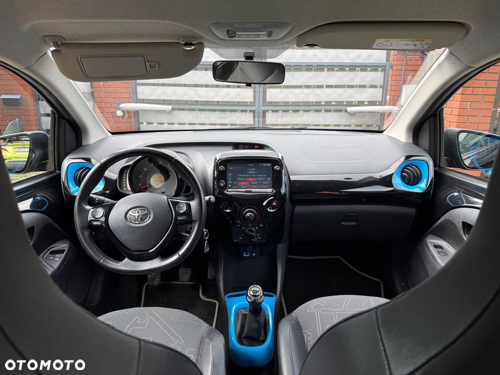 Toyota Aygo x-play - 7