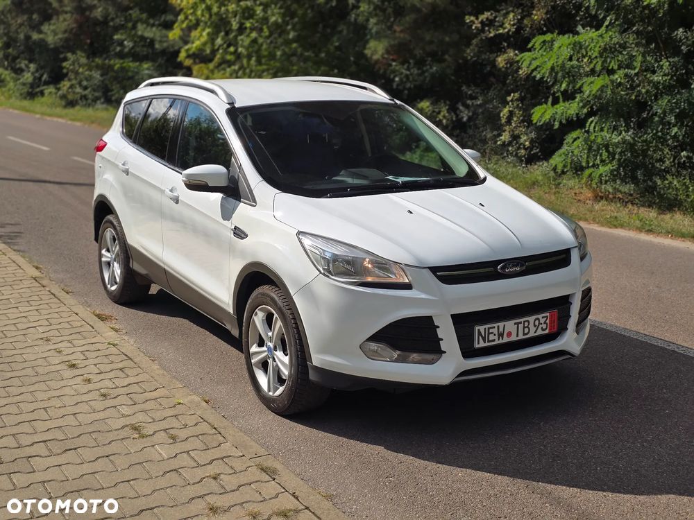 Ford Kuga 2.0 TDCi 2x4 Titanium - 12