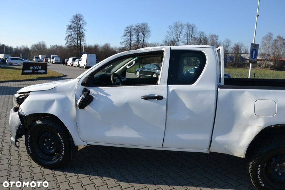 Toyota Hilux - 14