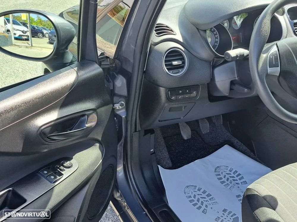 Fiat Punto 1.2 Easy S&S - 18