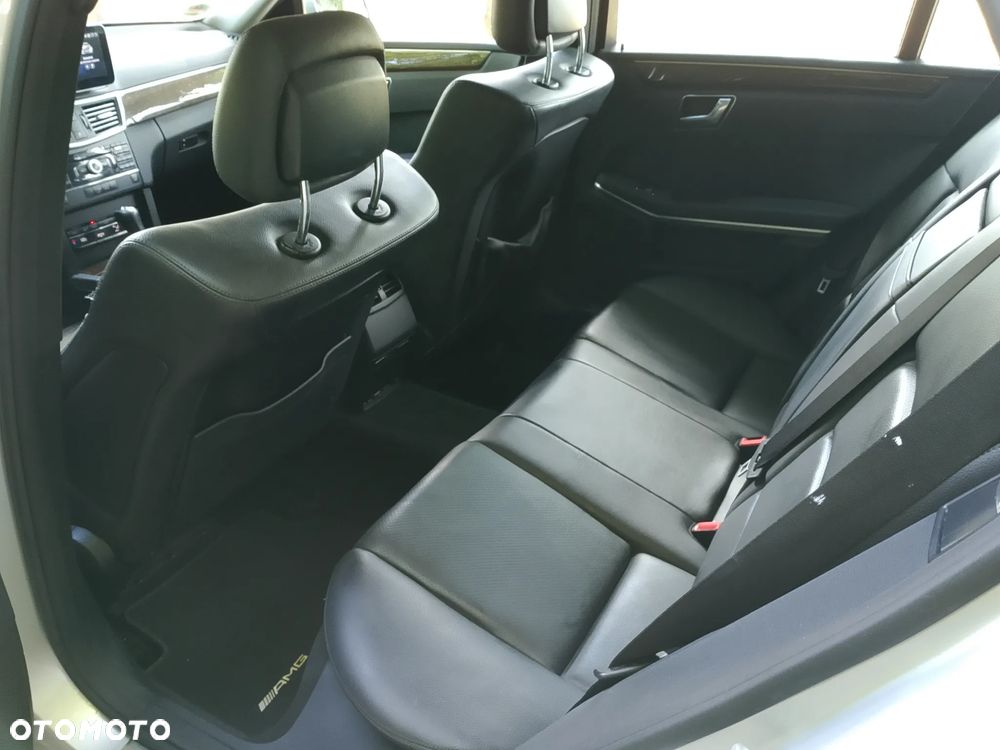 Mercedes-Benz Klasa E 250 CDI DPF BlueEFFICIENCY 7G-TRONIC - 13