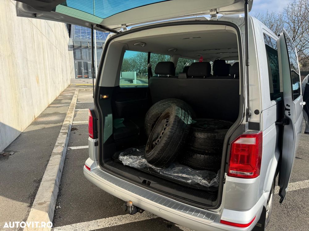 Volkswagen Caravelle - 25