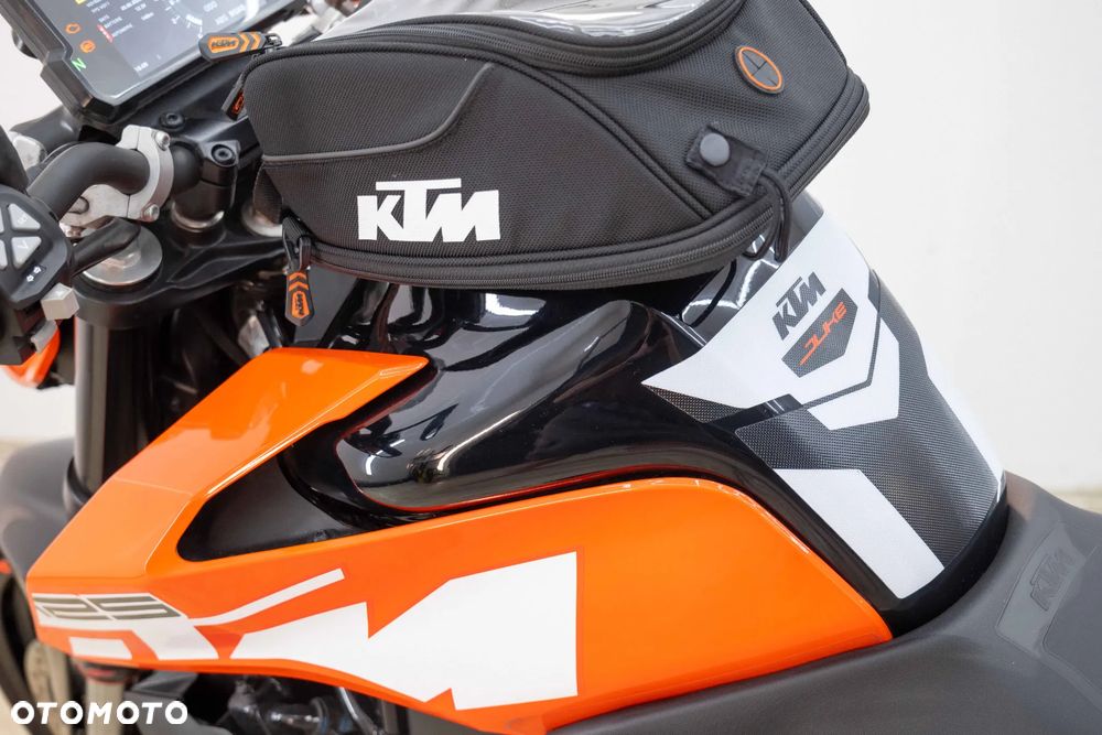 KTM Duke 125 - 22