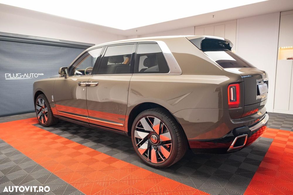 Rolls-Royce Cullinan - 4