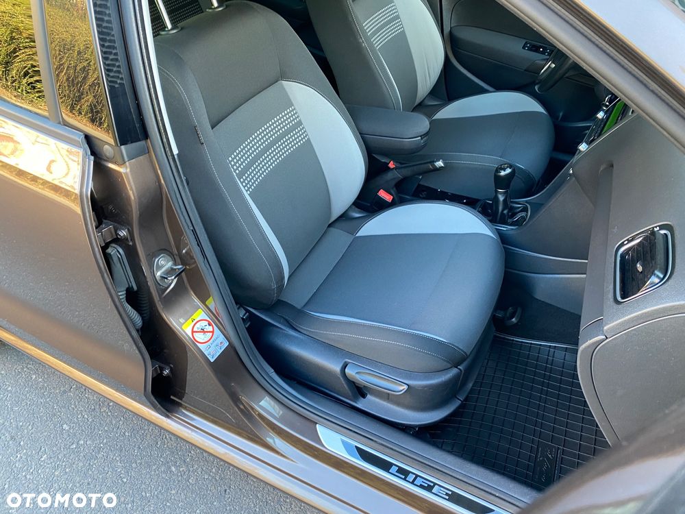 Volkswagen Polo - 24
