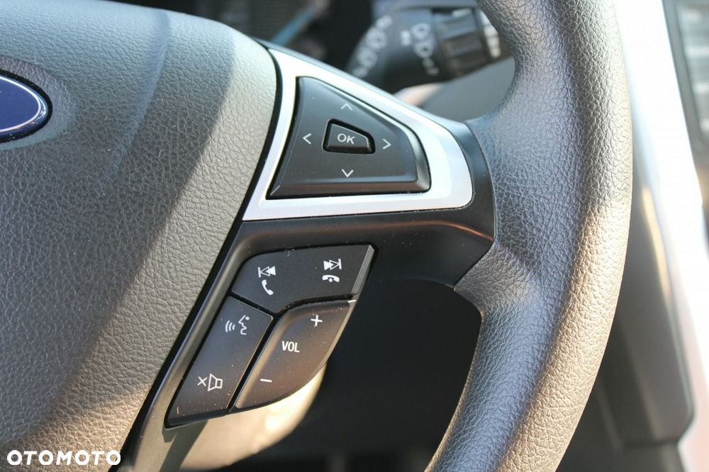 Ford Mondeo - 22