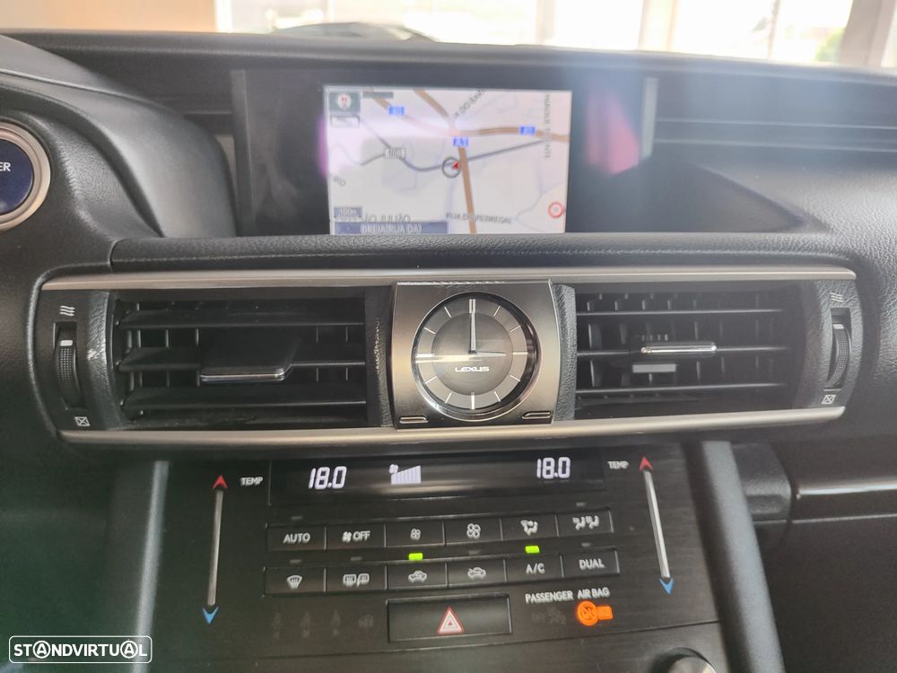 Lexus IS 300H Sport Edition - 33