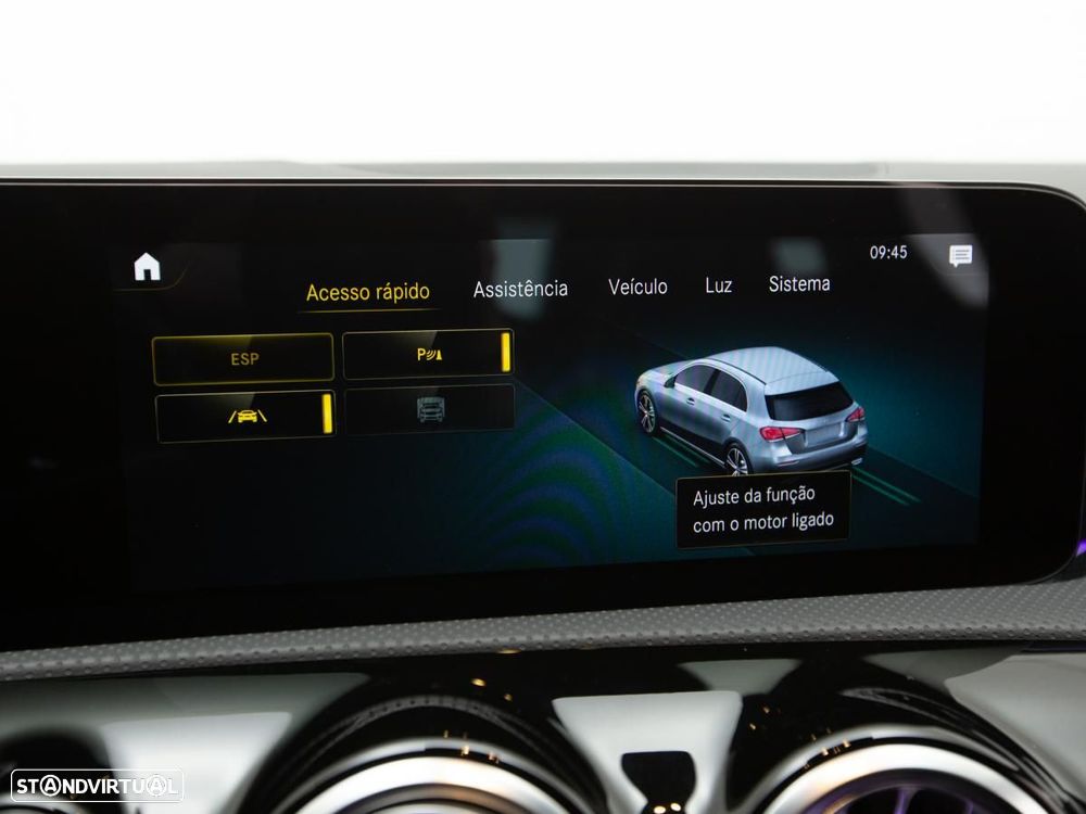 Mercedes-Benz A 250 e AMG Line - 32