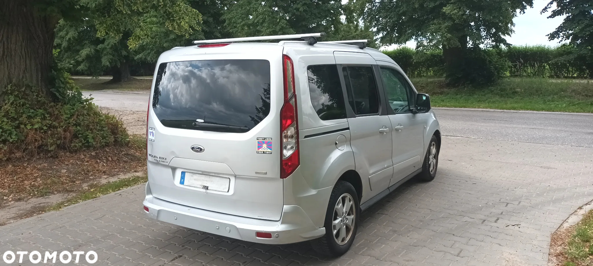 Ford Tourneo Connect Grand - 13