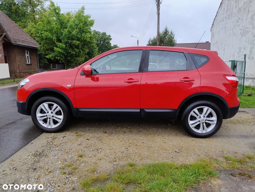 Nissan Qashqai 1.6 visia - 23