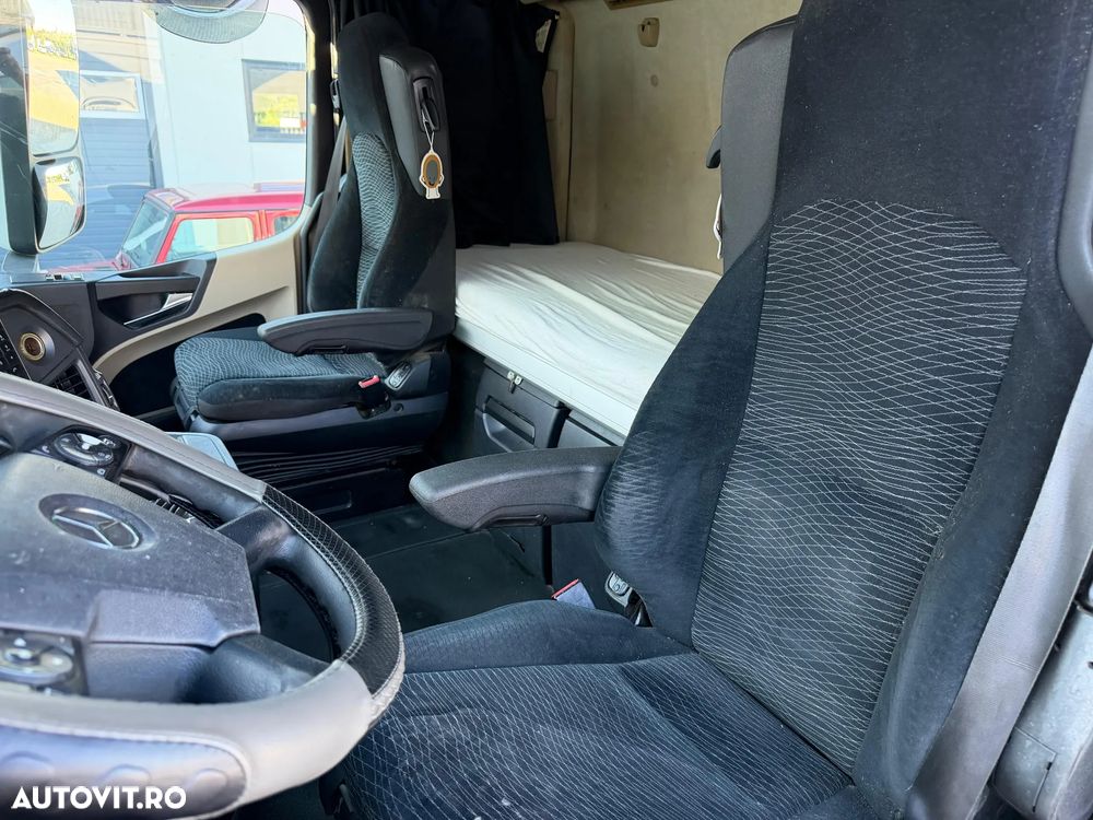 Mercedes-Benz ACTROS - 13