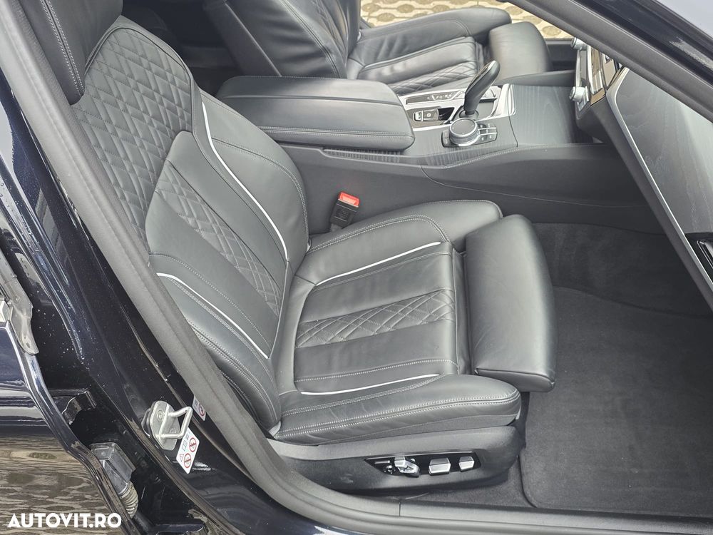 BMW Seria 5 530e xDrive AT PHEV - 34
