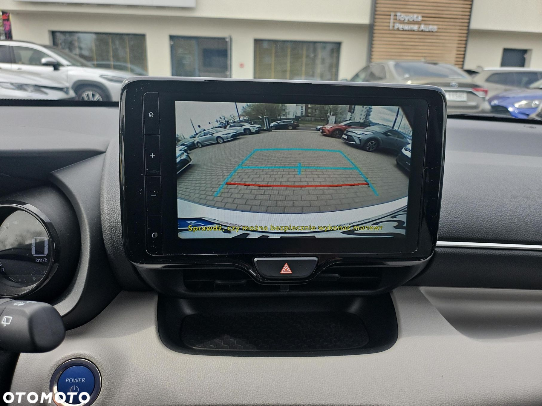 Toyota Yaris - 17