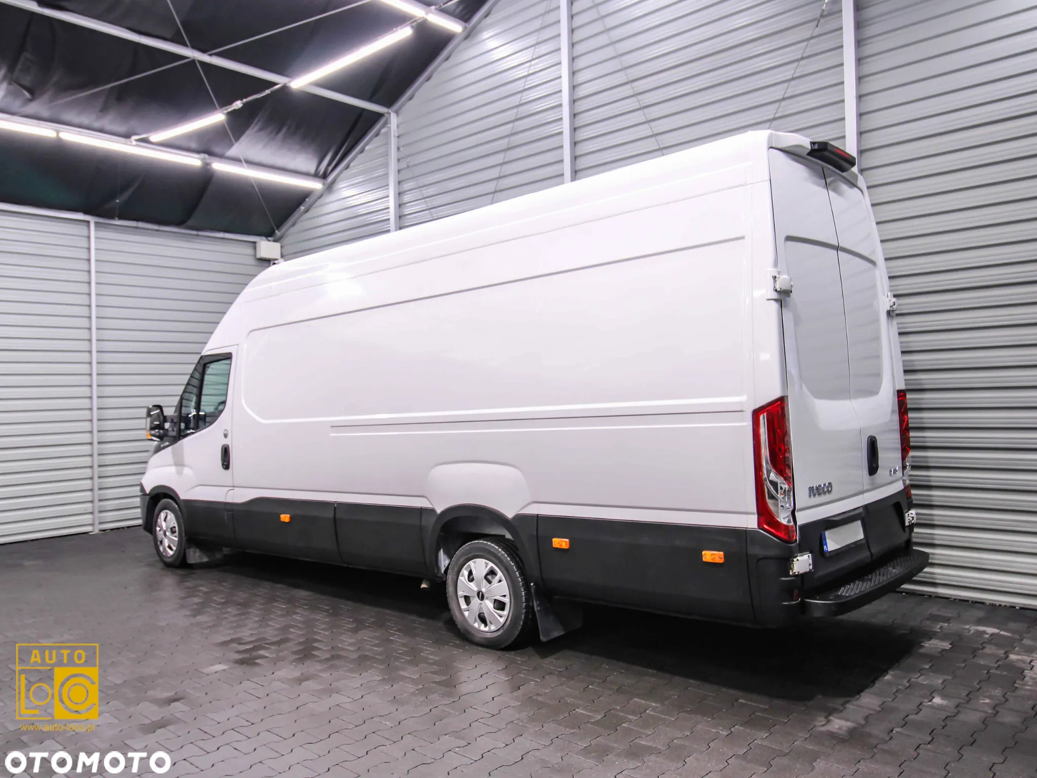 Iveco DAILY FURGON - 6