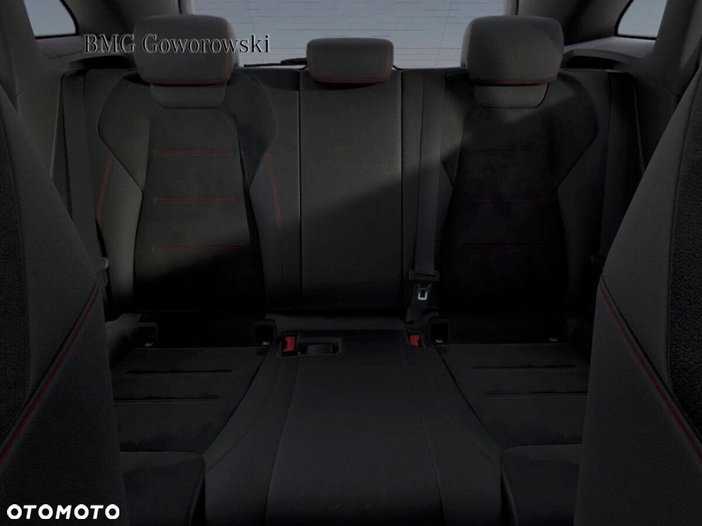 Mercedes-Benz GLA - 10