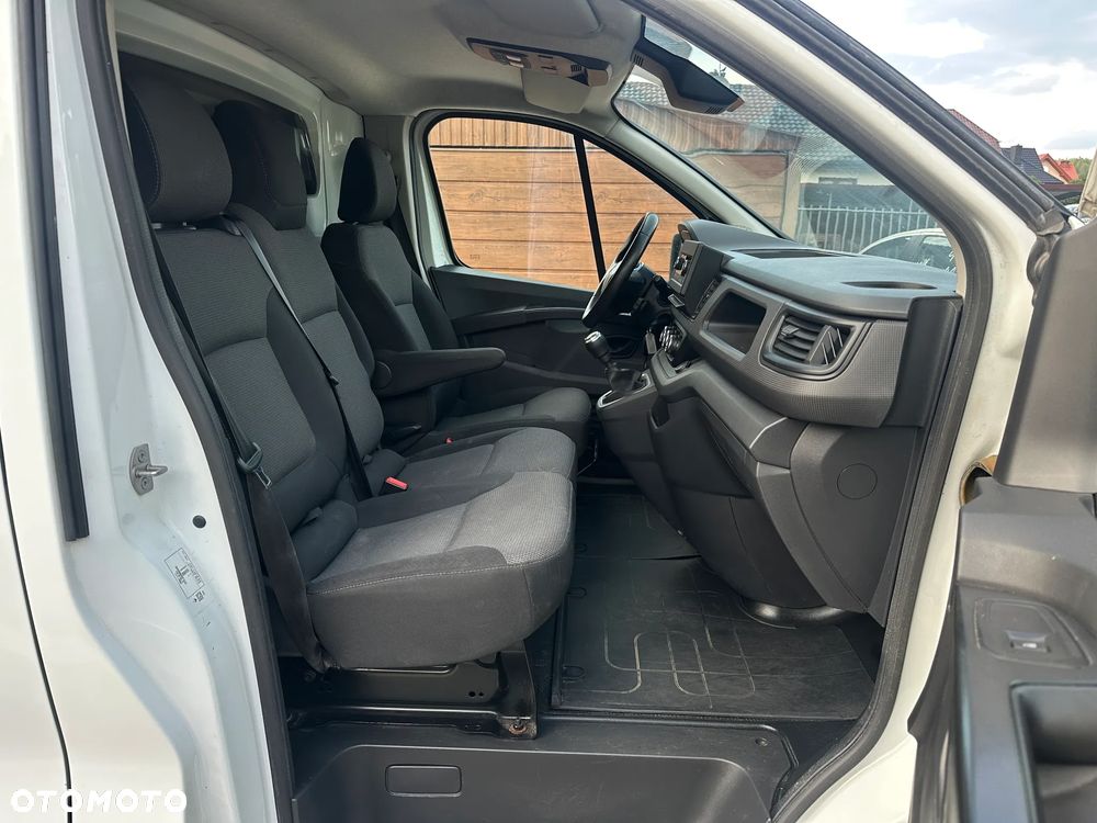 Renault Trafic 2.0 Dci 130KM Lift - 16